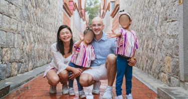 女兒2歲拿剪刀「亂剪床單」 吳鳳從不攔:阻止孩子等於害她失去興趣