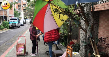 【包租婆爽領補助?2】獨居老婦行為乖張 鄰居:社區毒瘤