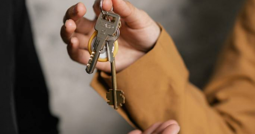 高雄一名租客與房東因補助問題發生糾紛，傳恐嚇訊息遭判拘役80日。（示意圖／翻攝自pexels）