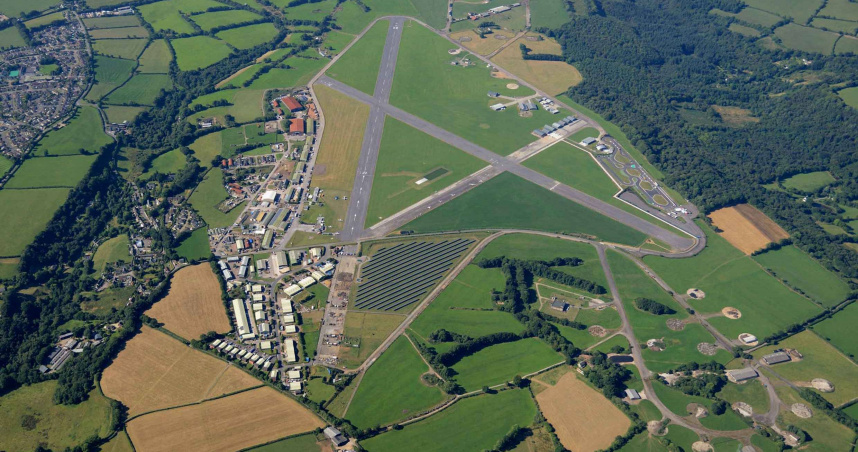 飛行場附近空域景色。（圖／翻攝自Dunkeswell aerodrome）