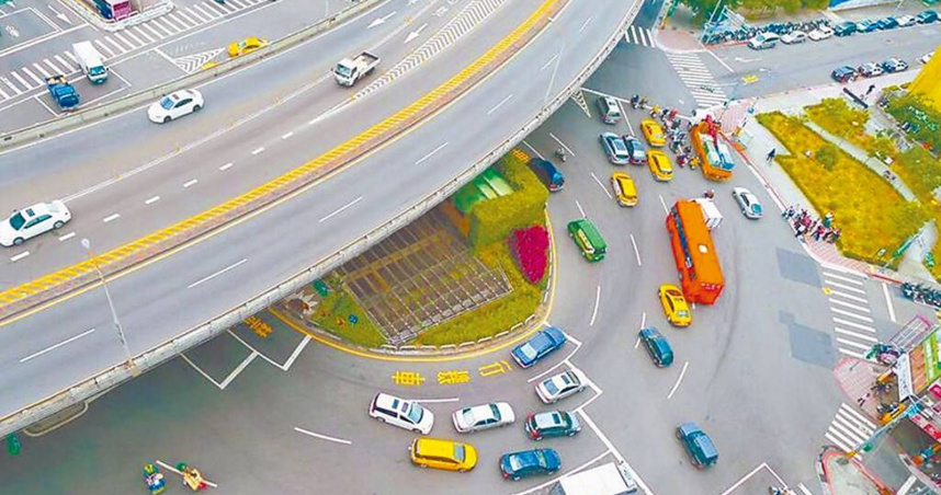 台北市公館圓環移除案確定暫緩。（圖／報系資料照）