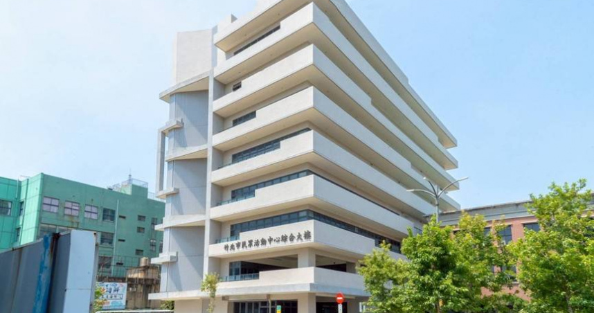 竹北市民活動中心綜合大樓歷經波折，8月底終於有望取得使用執照。（圖／翻攝自竹北市公所媒體群組）