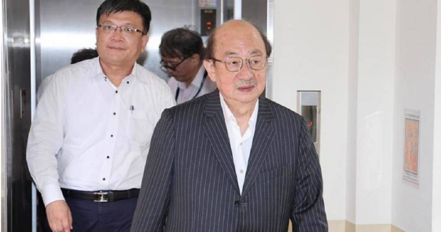 面對包括吳思瑤在內的民進黨團幹部陸續表態卸下職務，民進黨團總召柯建銘24日表示「全數慰留」。（圖／中國時報姚志平攝）