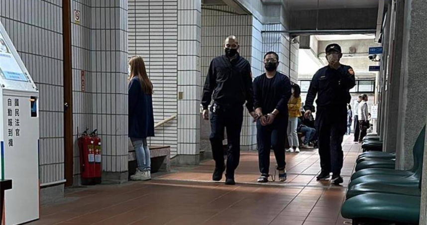 洪淨2024年5月在台中捷運車廂連砍2人，遭判處9年9月有期徒刑定讞。（圖／報系資料照）