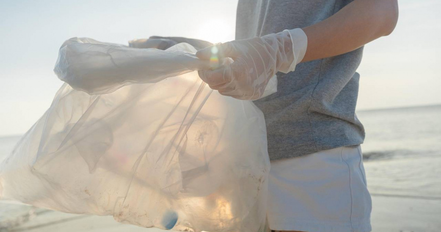 台中市環保局在FB發文解釋塑膠袋的回收種類。（示意圖／pixabay）