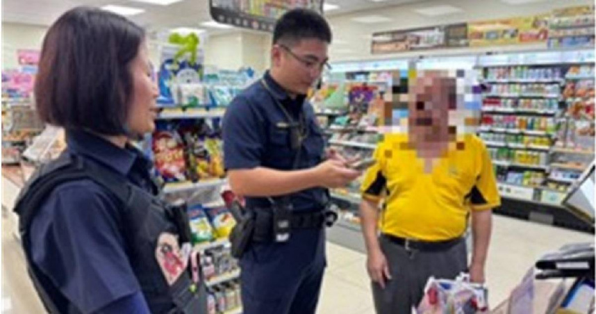 彰化有男子誤信詐騙集團陷阱，想到超商買點數卡以進行性交易，被警方提醒並澆熄慾火。（圖／翻攝畫面）