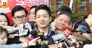 蔣萬安陣營說明，當時出聲提醒者並非市長隨行人員。（圖／方萬民攝）