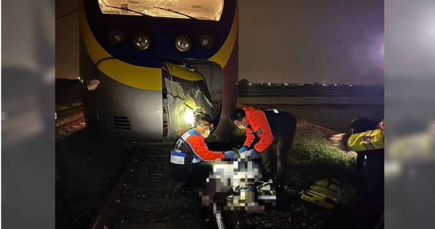 台南平交道男子闖入鐵軌遭列車撞死，詳細原因仍待查明。（圖／翻攝畫面）