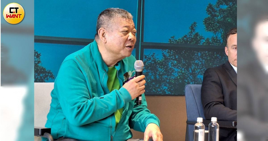 甲山林董事長祝文宇今再提「案案讓利」，認為「不景氣才是買點」。（圖／林榮芳攝）