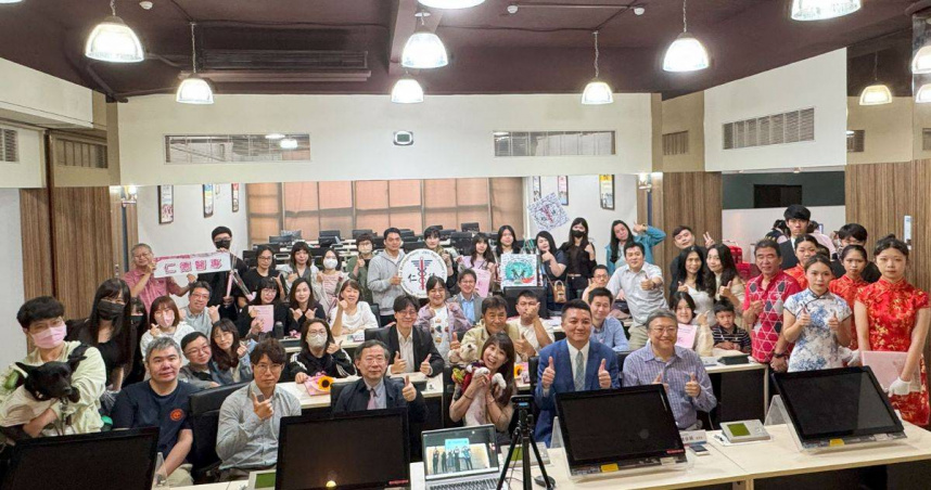 仁德醫專首屆動物醫事助理證照班考照成功率98%幾近全壘打。（圖／仁德醫專提供）
