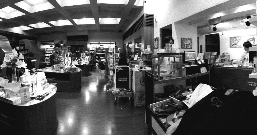 位於台北藝術大學校園內的「藝大書店」，無預警宣布歇業。（圖／翻攝自藝大書店 TNUA Bookshop臉書）