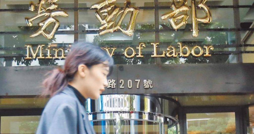 為了協助中小企業落實法遵，職安署推動多年補助計畫，卻發現部分事業單位濫用補助包括聘僱專職人員卻讓其從事與健康服務無關工作。（圖／報系資料照）