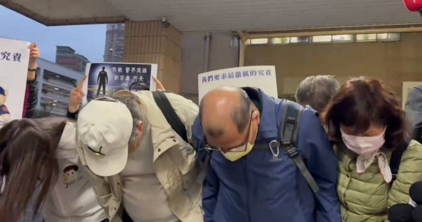 全家下跪求女毒蟲死刑如願　殉職所長父三鞠躬感謝：正義不會遲到