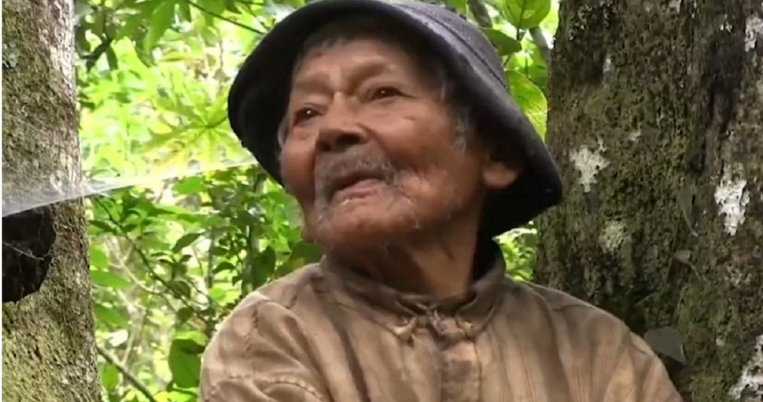 被盛傳是全球最長壽的人、來自秘魯的阿巴德（Marcelino Abad），傳出他在126歲生日前5天辭世。（圖／翻攝自YouTube／EL COMERCIO）
