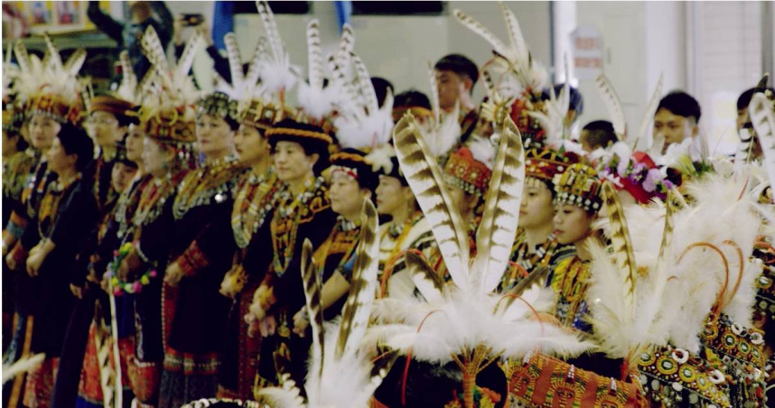 《飛吧！熊鷹》關注原住民部落文化脈絡，呈現熊鷹羽毛在部落中的象徵意義。（圖／采昌提供）