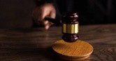 兒子車禍亡驚見「孫子非親生」，老夫婦求驗DNA、討撫養費敗訴。（示意圖／翻攝自Pexels）