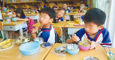 美豬牛開放! 教育部:營養午餐一律使用「國內豬牛肉」