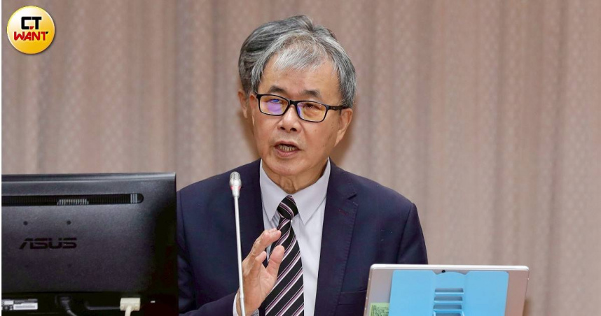 教育部長鄭英耀指出，青年交流是正面發展，但不應限縮中國大陸範圍，而是應前往歐美及東南亞等地，以開拓多元化視野。（圖／黃耀徵攝）