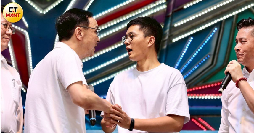 國民黨主席朱立倫（左）、罷免吳沛憶領銜人李孝亮（右）。（圖／黃耀徵攝）