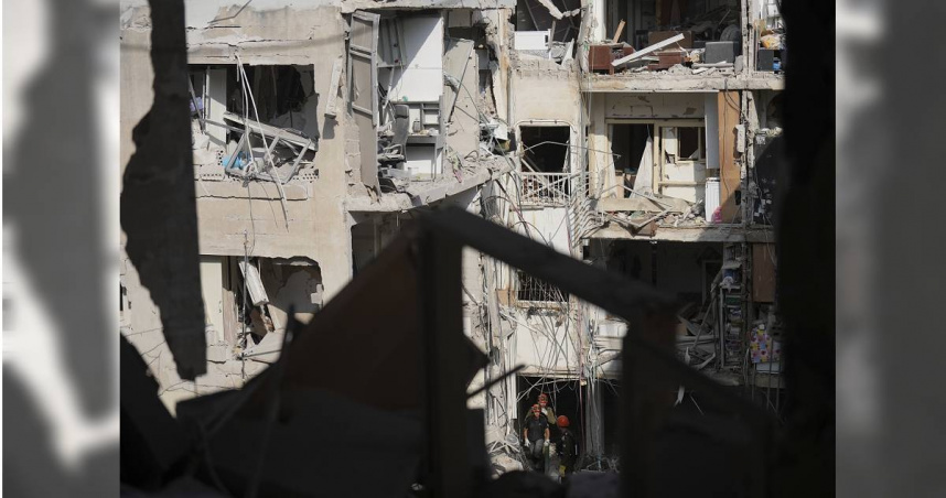 伊朗、以色列衝突上演，許多平民老百姓遭受波及，家破人亡。（圖／達志／美聯社）