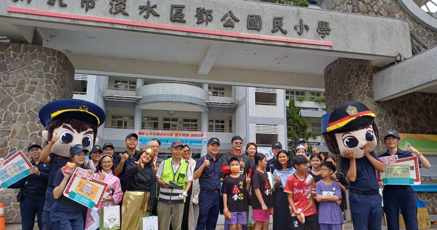 今為學校開學日，新北各分局會同校園單位進行護童勤務。（圖／翻攝畫面）