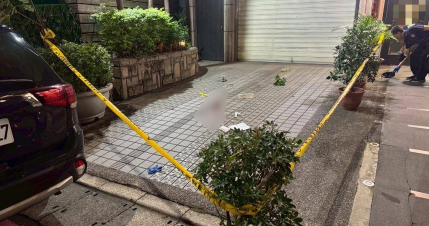 蘇男2日晚間挾持陳姓前女友上頂樓，後墜15樓身亡。（圖／翻攝畫面）