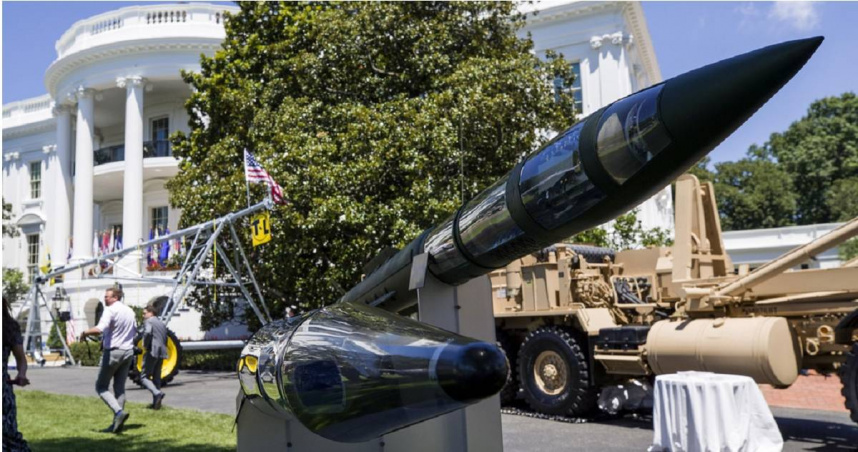 「終端高空防禦飛彈」（Terminal High Altitude Area Defense，THAAD），又稱「薩德反飛彈系統」。（圖／達志／美聯社）