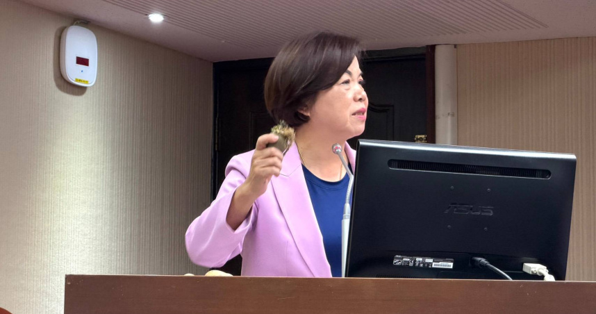 國民黨立委楊瓊瓔於立法院質詢時，質疑發芽馬鈴薯擬開放加工，恐衝擊食安把關。（圖／楊瓊瓔立委辦公室提供）