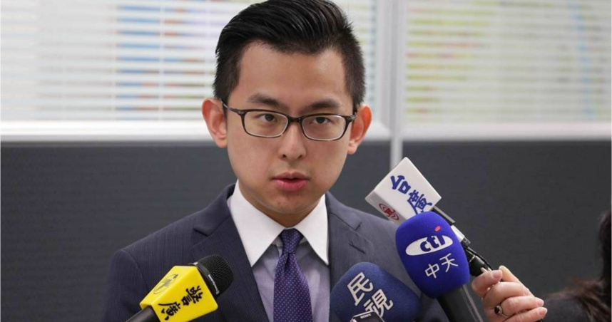 新北市議員卓冠廷服務處近日遭搜索，前助理以5萬元交保。（圖／報系資料照）