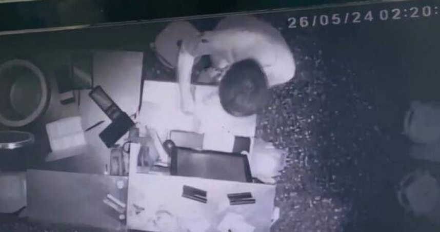 豐原燒臘店凌晨遭持刀闖空門！賊直闖臥室偷2萬7　全家熟睡險沒命