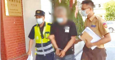 帶刀出門與鄰居扭打 反被砍三刀身亡