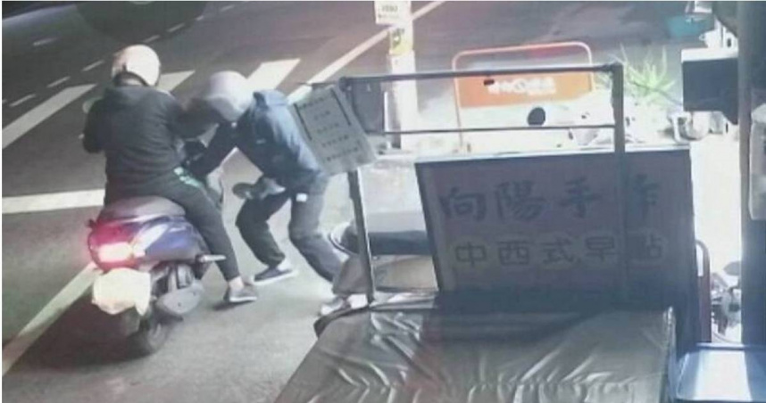 鹿港蝦皮智取店遭鴛鴦盜洗劫　砂輪機切繳費機2分鐘搬空