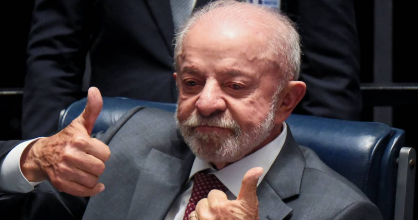 經巴西現任總統魯拉（Luiz Inacio Lula da Silva）及其執政黨的力挺與推進，巴西國會近日正式通過憲法修正案，大幅縮減法定最大工時。（圖／達志／路透社）