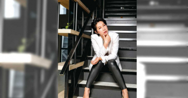 藏T味扮玉女 丁寧 痛苦後幸福奪獎
