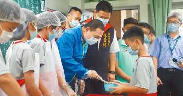 不讓孩子吃到萊豬 新北年底前與團膳業者換約