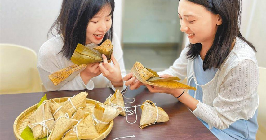 粽子口味五花八門，常見有北部粽、南部粽、潮洲粽、八寶粽、五穀粽及鹼粽等，是高油且高熱量食物，一般人也不宜過量攝取，每餐應以半顆～1顆粽子為限。（圖／報系資料照）