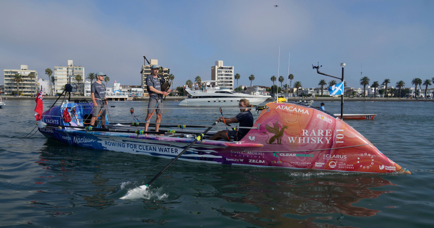 三人歷時139天從祕魯划抵澳洲，打破太平洋無支援划行紀錄。（圖／達志／美聯社）