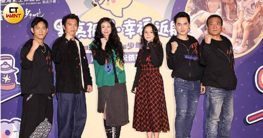 顏正國（左起）、黃尚禾、李千那、張寗、張峰議、張鐵齒。（圖／記者焦正德）