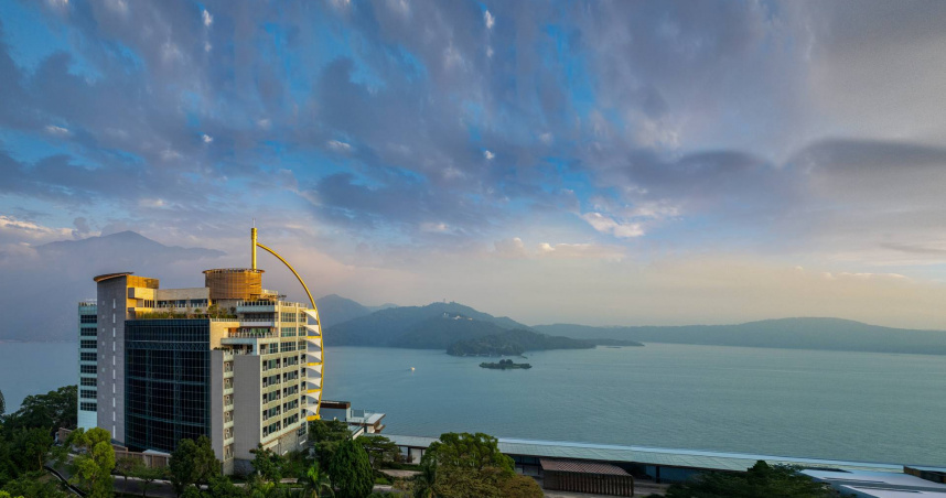 雖然漢來日月行館2025年平均房價22,642元，但根據訂房官網，平日一泊一食專案，每晚最低只要16,500元起，非假日入住可說是相當實惠。（圖／漢來飯店提供）