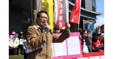 汪英達指控泰博公司壓榨移工，並率工會與資方抗爭。（圖／張榮隆攝影）