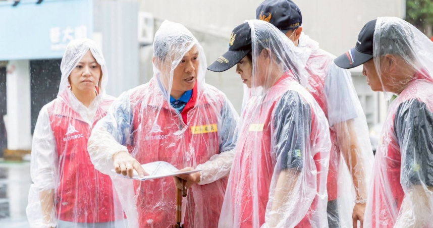 豪雨狂炸！新竹市逾130件災情　高虹安緊急宣布停班課