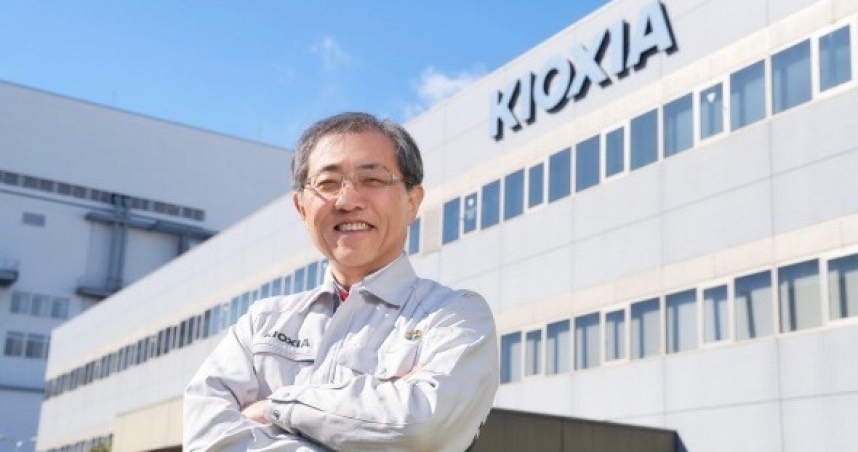 鎧俠近日宣布規模高達8000億日元的股票回購計畫。（圖／摘自鎧俠官網）