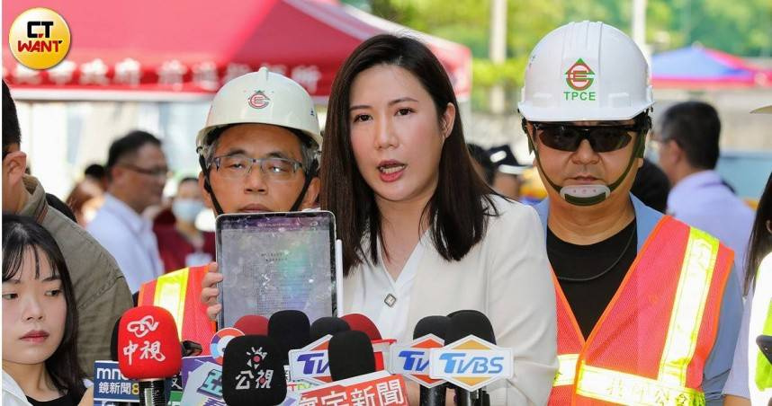 國民黨台北市議員柳采葳呼籲選舉回歸政策競爭。（圖／方萬民攝）