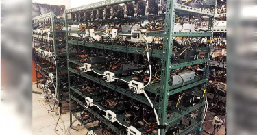 比特幣12歲生日1/身價暴衝1顆98萬 挖礦概念股跟瘋