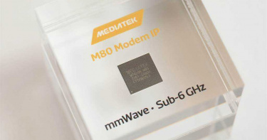 聯發科結合Sub-6、毫米波的M80晶片，整合終端產品會在明年推出。（圖／業者提供）