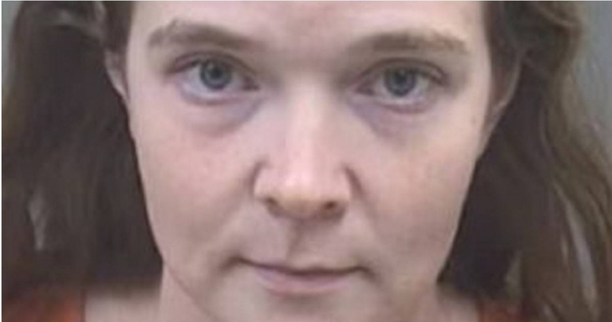 女童母親卡特里。（圖／翻攝Mahoning County Jail）