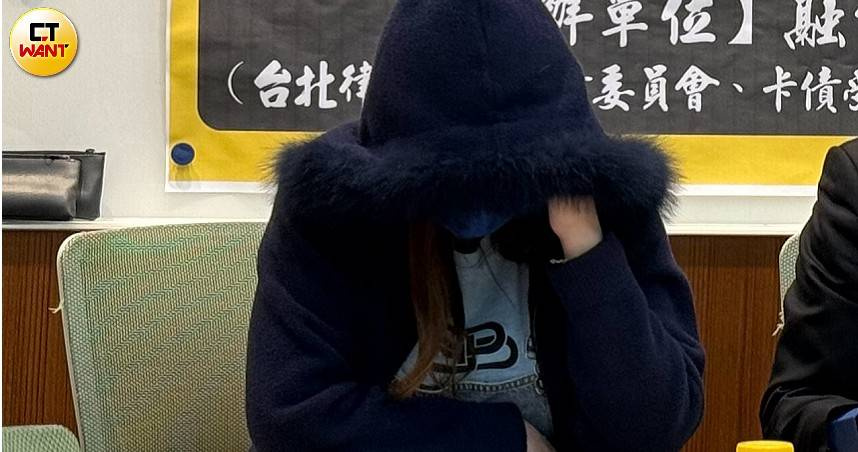 A小姐向融資公司貸400萬元，先被扣80萬元手續費，接著17個月繳了400多萬元，融資公司聲稱她還欠貸款363萬元，令人咋舌的計息方式堪比地下錢莊。（圖／王小萌攝）