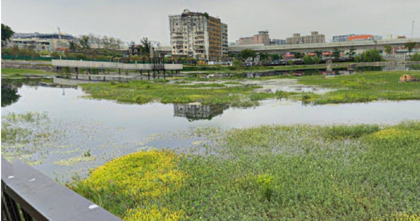 台中市台糖湖濱生態園區星泉湖26日發現女子浮屍。（圖／翻攝Google Map）