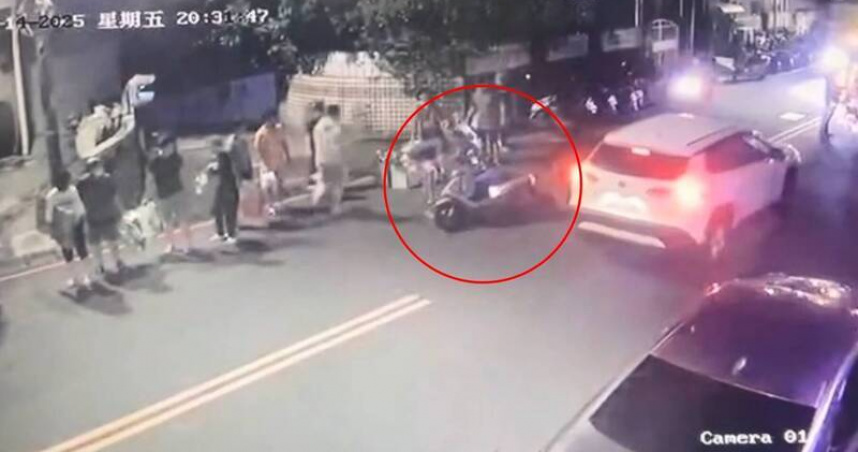 7次拒測累犯林彥池疑酒駕自摔，酒測值0.83毫克，警方將依公共危險罪嫌送辦。（圖／翻攝畫面）