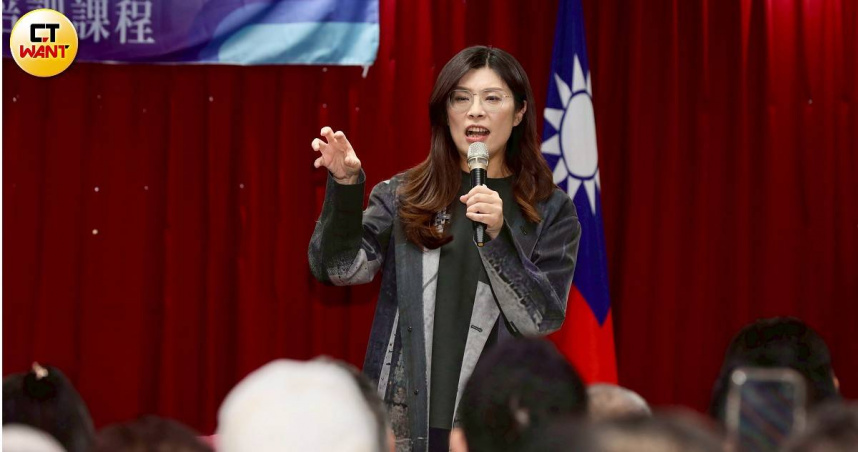 國民黨主席鄭麗文表示，地方選舉提名上遵循「現任優先」原則，藍白合作亦建立在公平、公開及高度互信的基礎之上。（圖／方萬民攝）